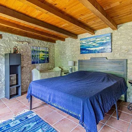 Semesterbostad 2 Maisons De Charme Avec Piscine- En Campagne -billard