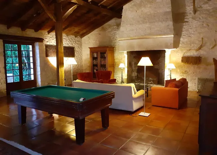 Σπίτι διακοπών 2 Maisons De Charme Avec Piscine- En Campagne -Billard Montaigu-de-Quercy