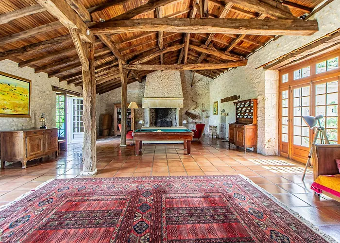 Σπίτι διακοπών 2 Maisons De Charme Avec Piscine- En Campagne -Billard *