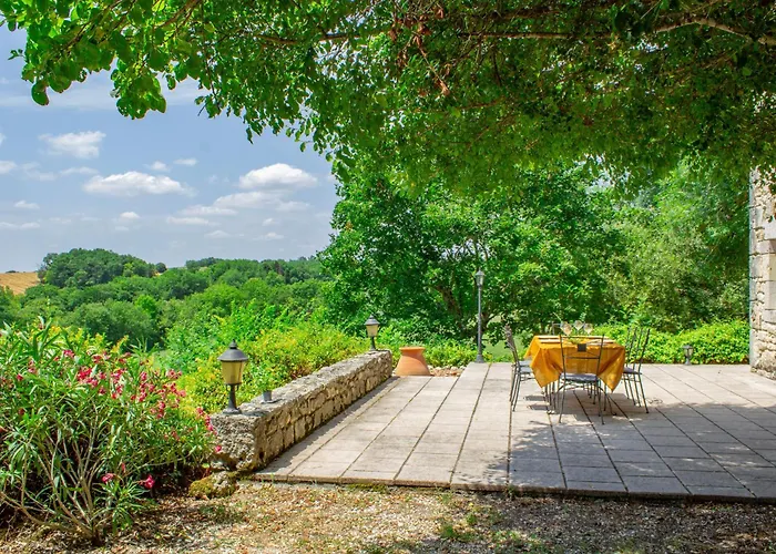 Semesterbostad Maison De Charme Avec Piscine - Oc Keys *